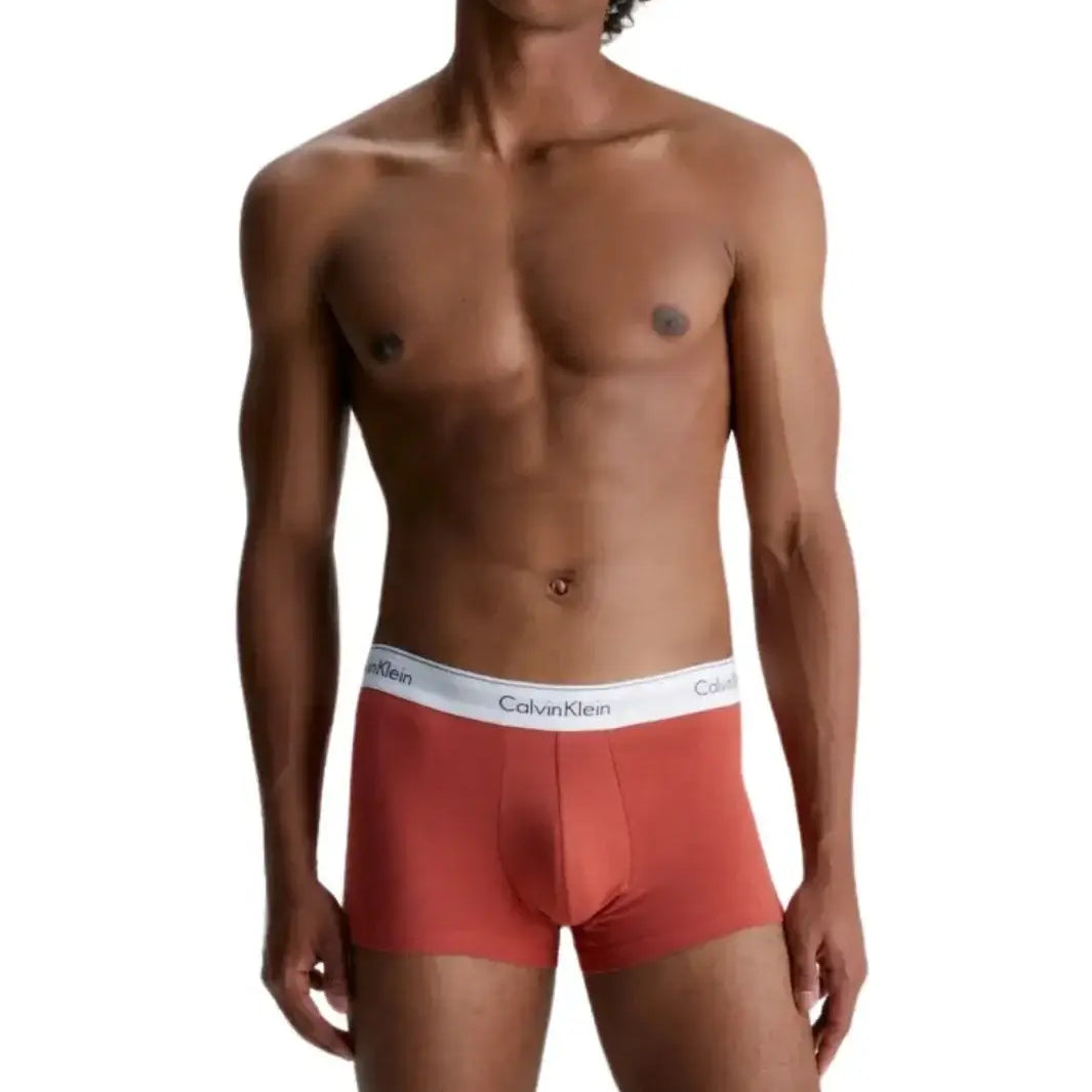 Calvin Klein 3 Pack Trunks Modern Cotton - Phanthom / Cinnabar / Rabbit