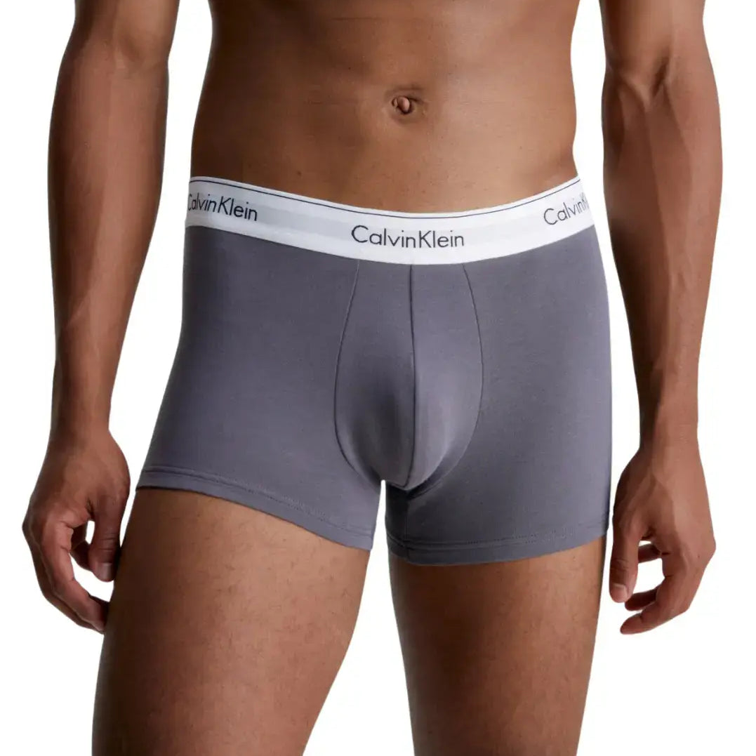 Calvin Klein 3 Pack Trunks Modern Cotton - Phanthom / Cinnabar / Rabbit