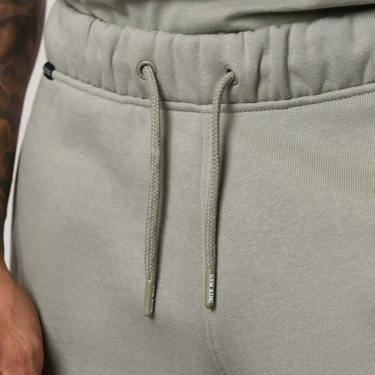 Gym King Contrast Panel Shorts - Fern Green/Soft Khaki/White