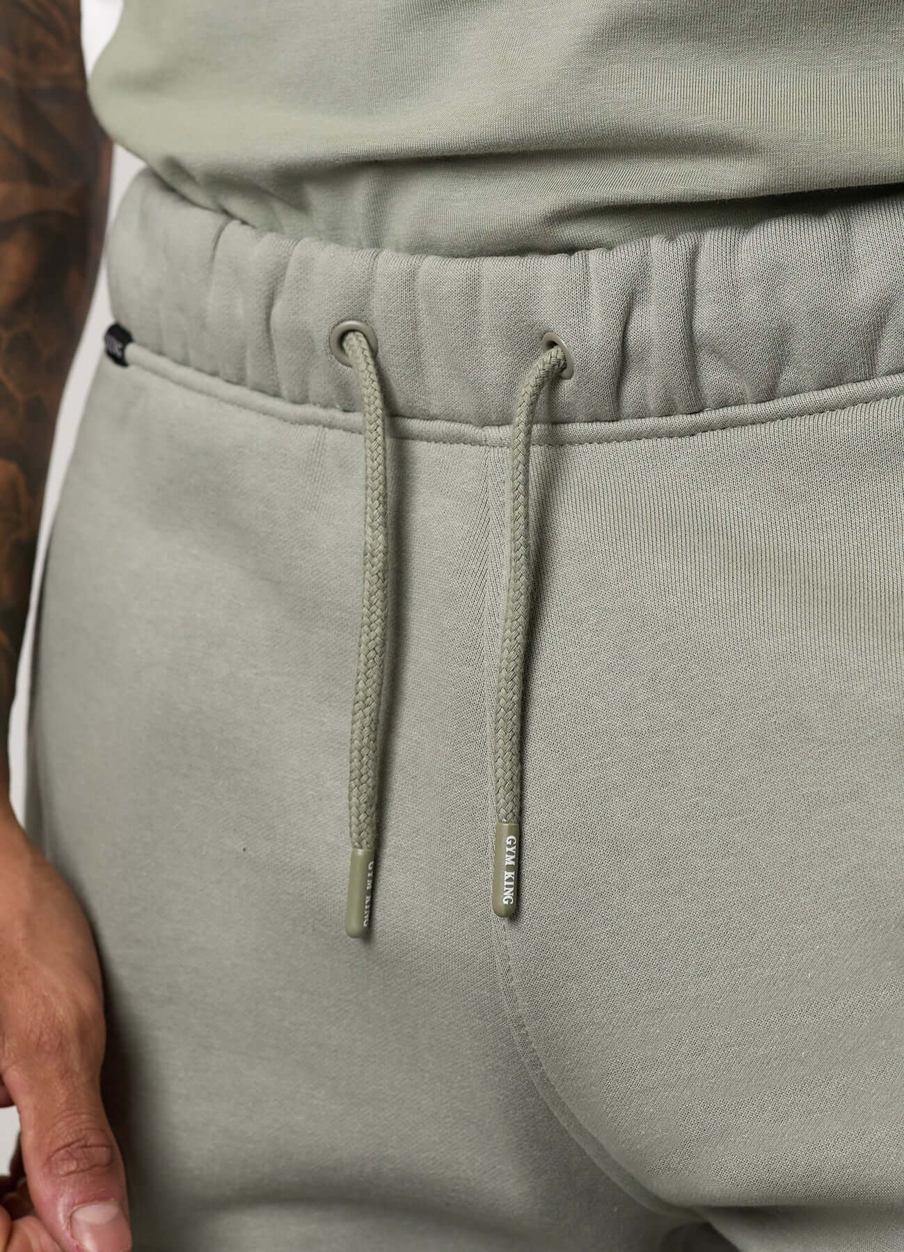 Gym King Contrast Panel Shorts - Fern Green/Soft Khaki/White