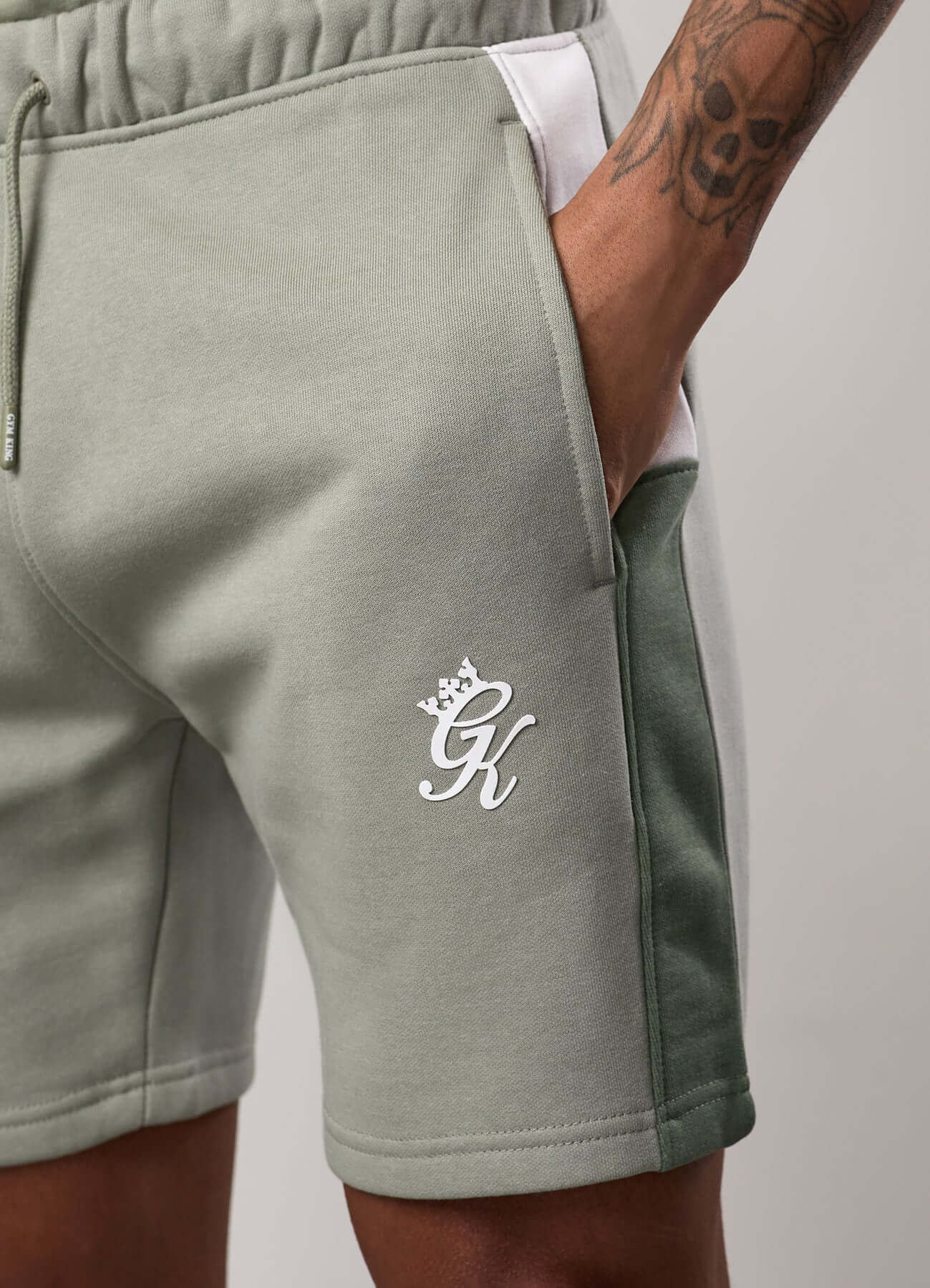 Gym King Contrast Panel Shorts - Fern Green/Soft Khaki/White