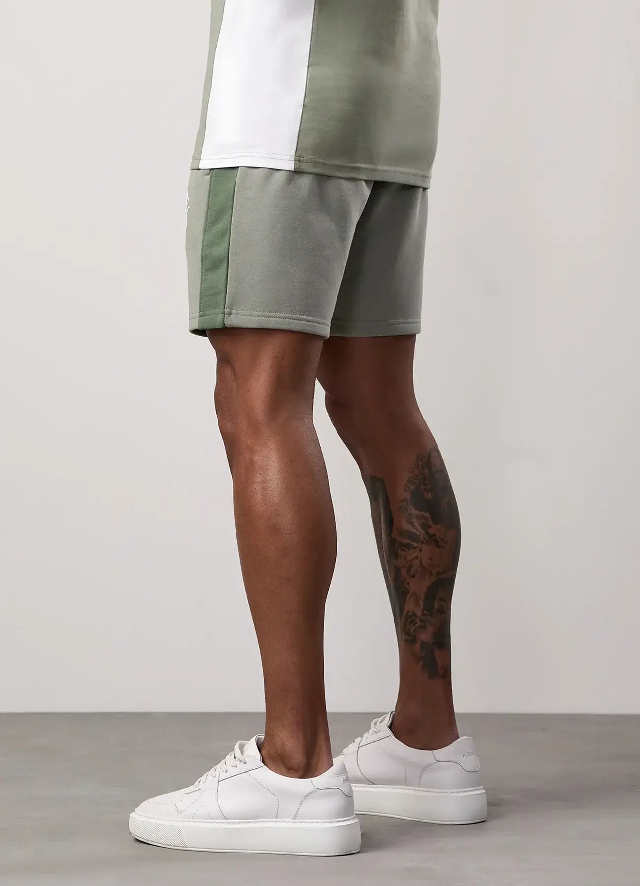Gym King Contrast Panel Shorts - Fern Green/Soft Khaki/White