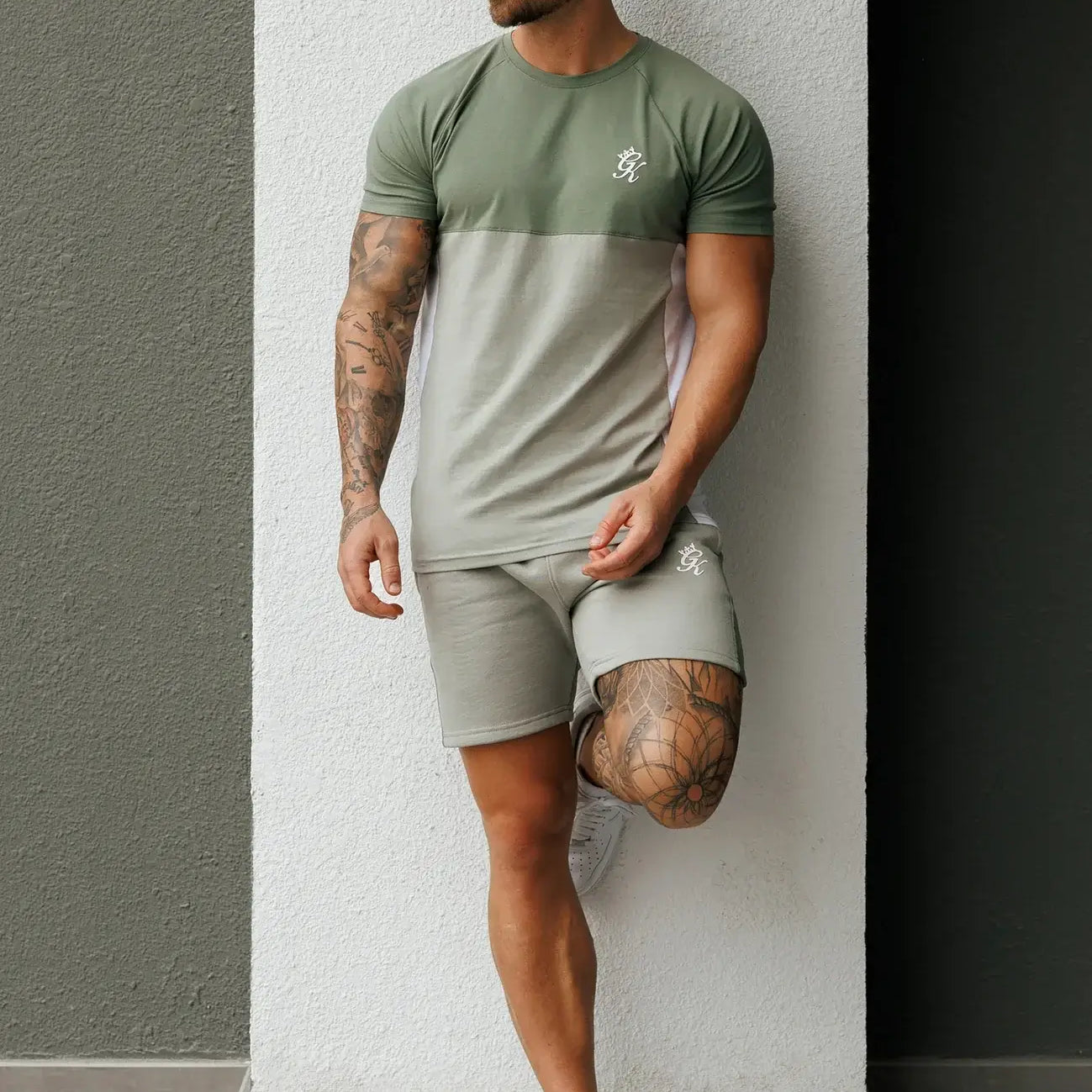 Gym King Contrast Panel Shorts - Fern Green/Soft Khaki/White