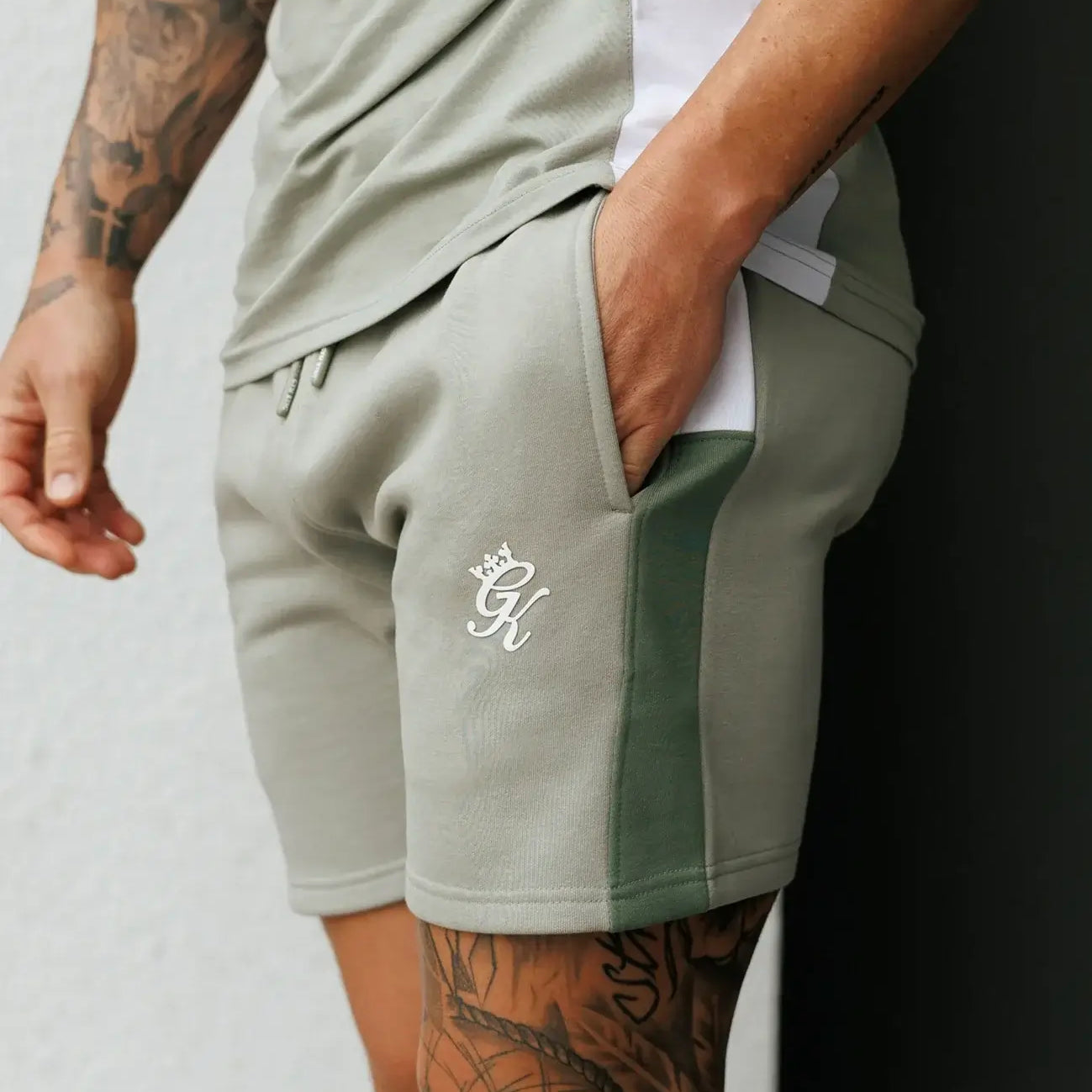 Gym King Contrast Panel Shorts - Fern Green/Soft Khaki/White