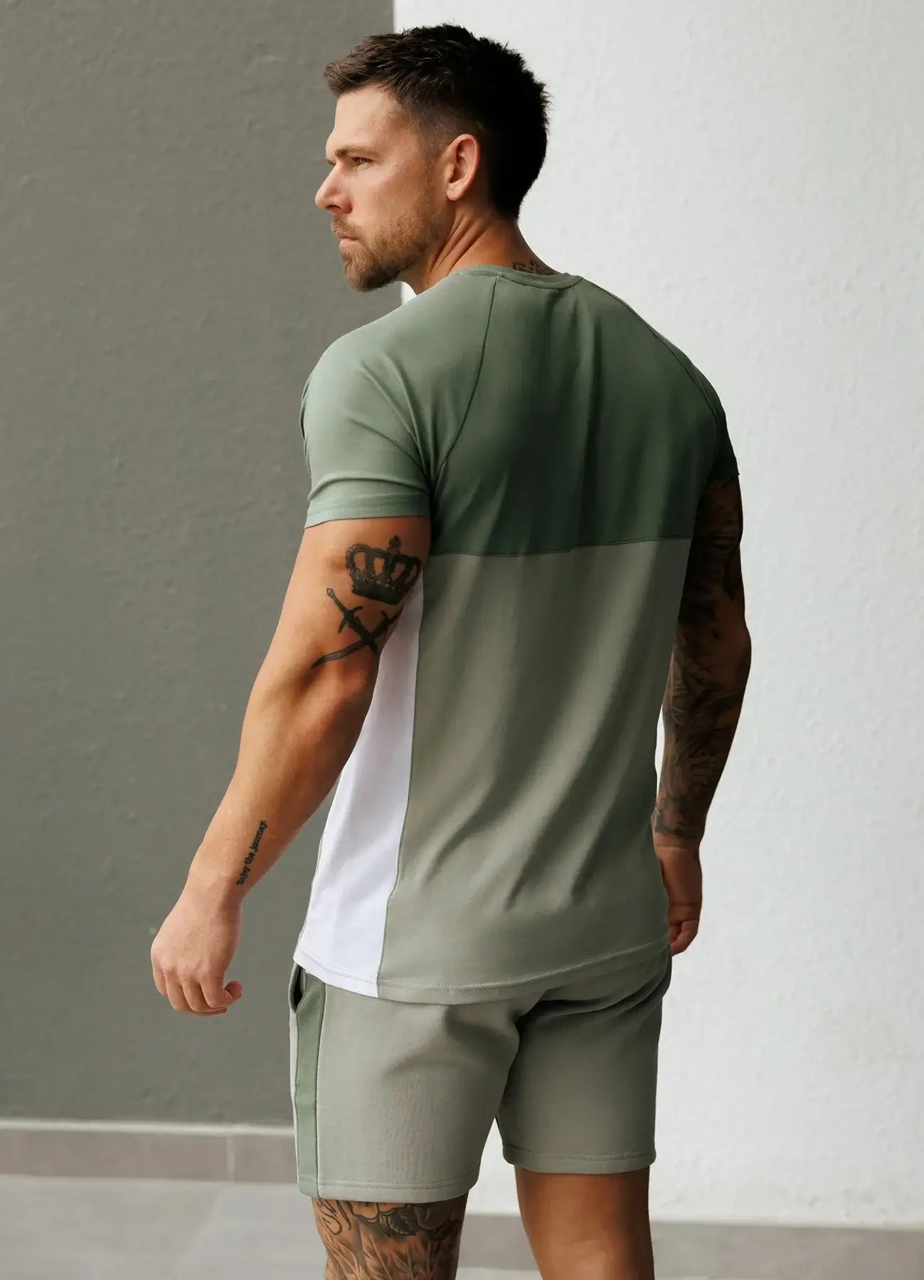 Gym King Contrast Panel Tee - Fern Green/Soft Khaki/White T-Shirt
