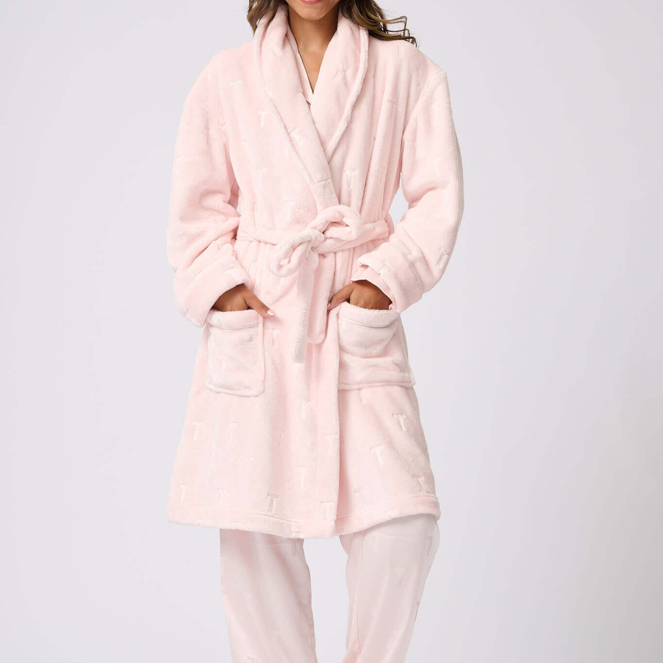 Ted Baker Jude Fluffy Dressing Gown – Pink Dogwood Bathrobe