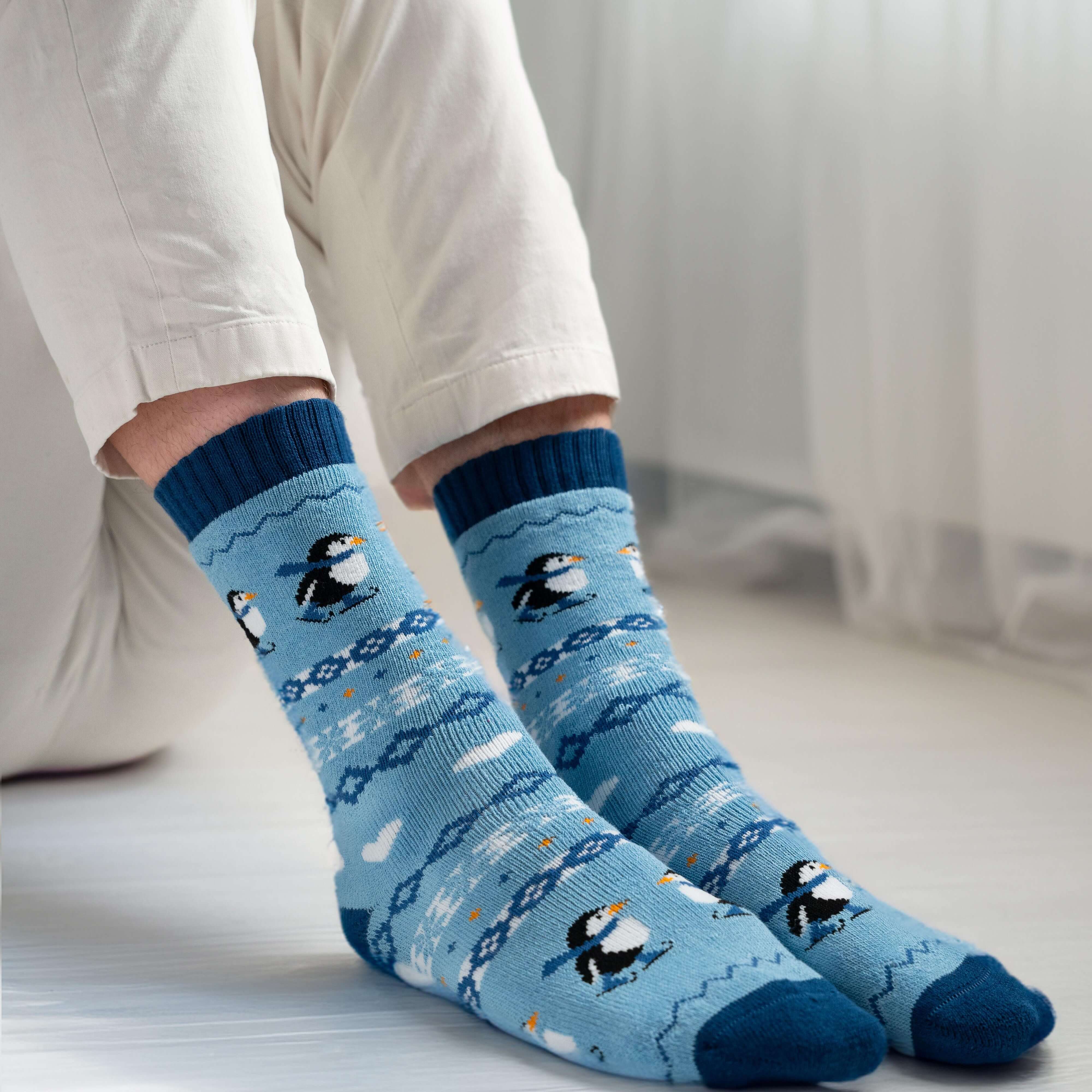 Polar Star Isflak Nordic Warm Crew Socks – Enchanted Winter Scene