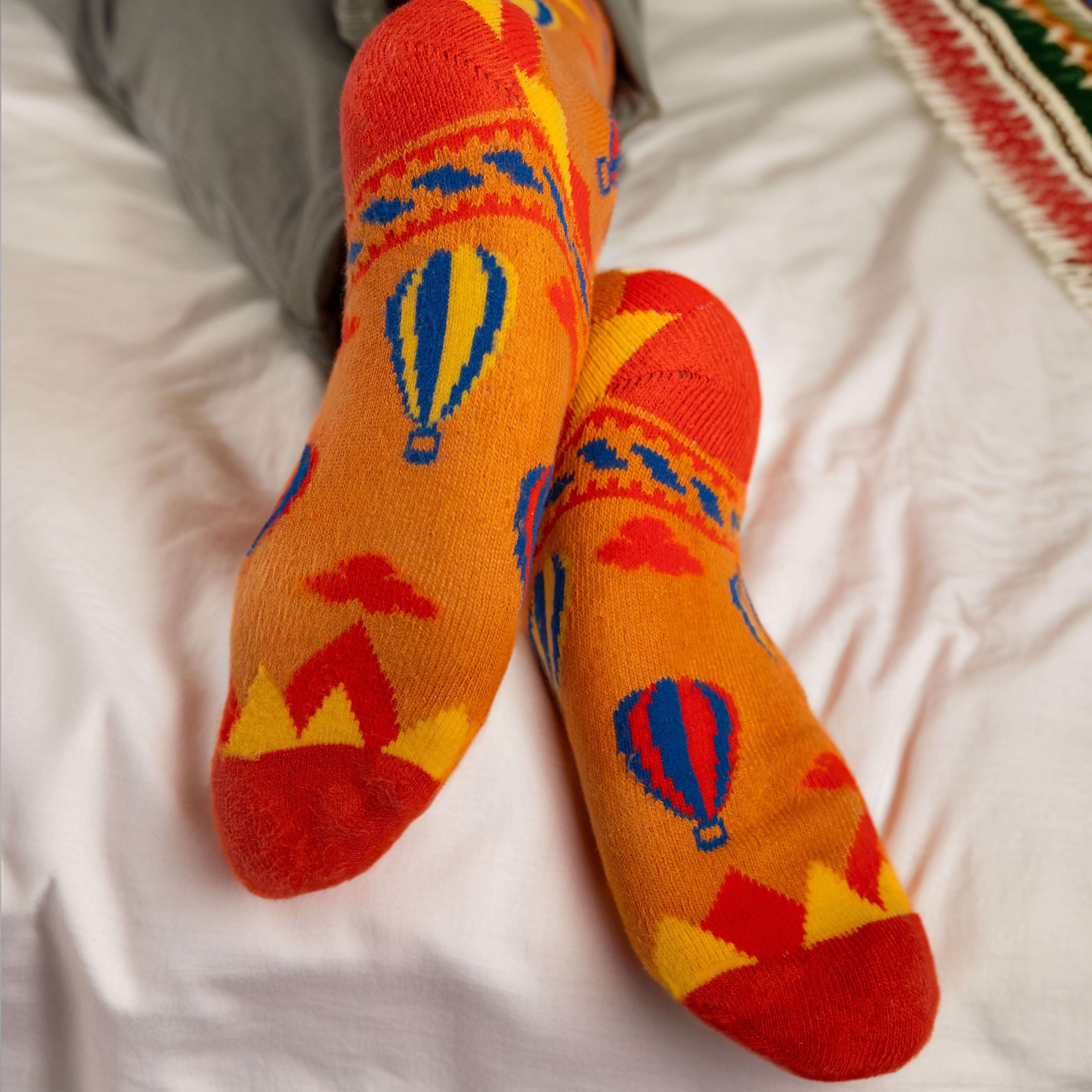 Polar Star SWØMMING – Hot Air Balloon Dream Crew Socks