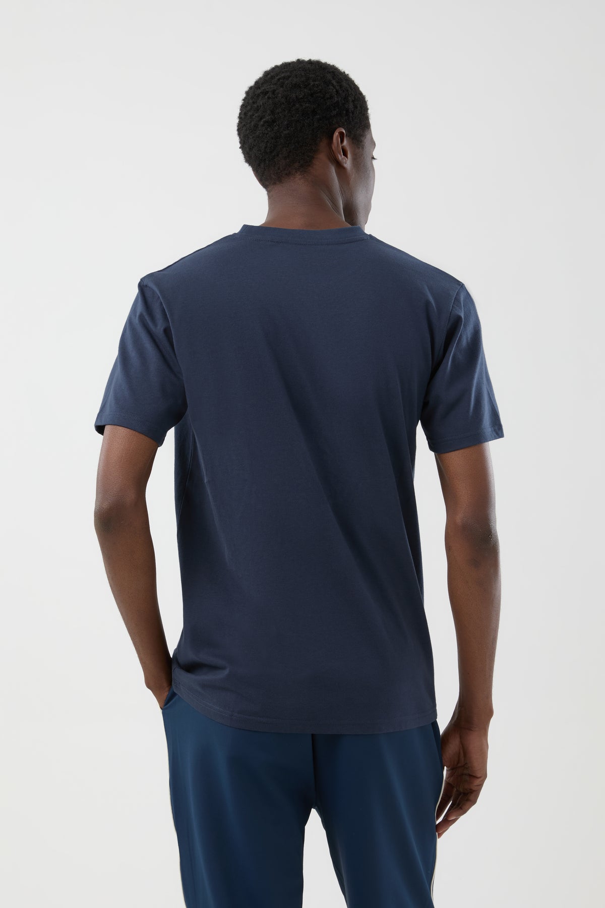 Ellesse Darrochi T-Shirt in Navy – alternate view