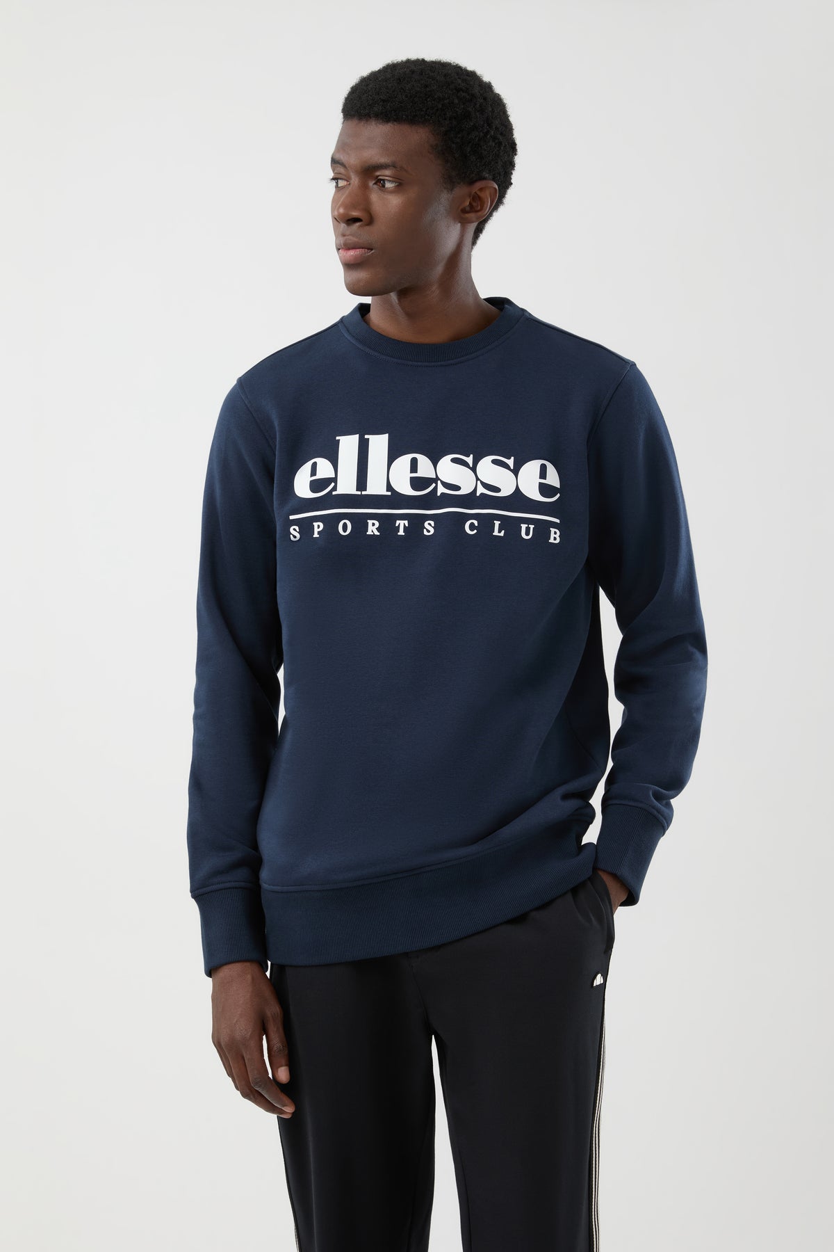 Ellesse Darrochi Sweatshirt in Navy – model view