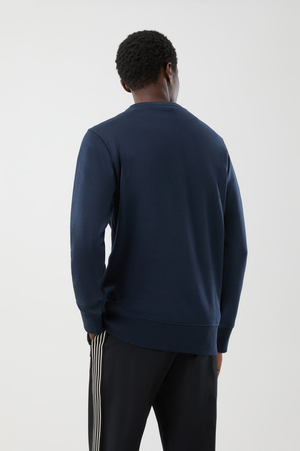 Ellesse Darrochi Sweatshirt in Navy – alternate view