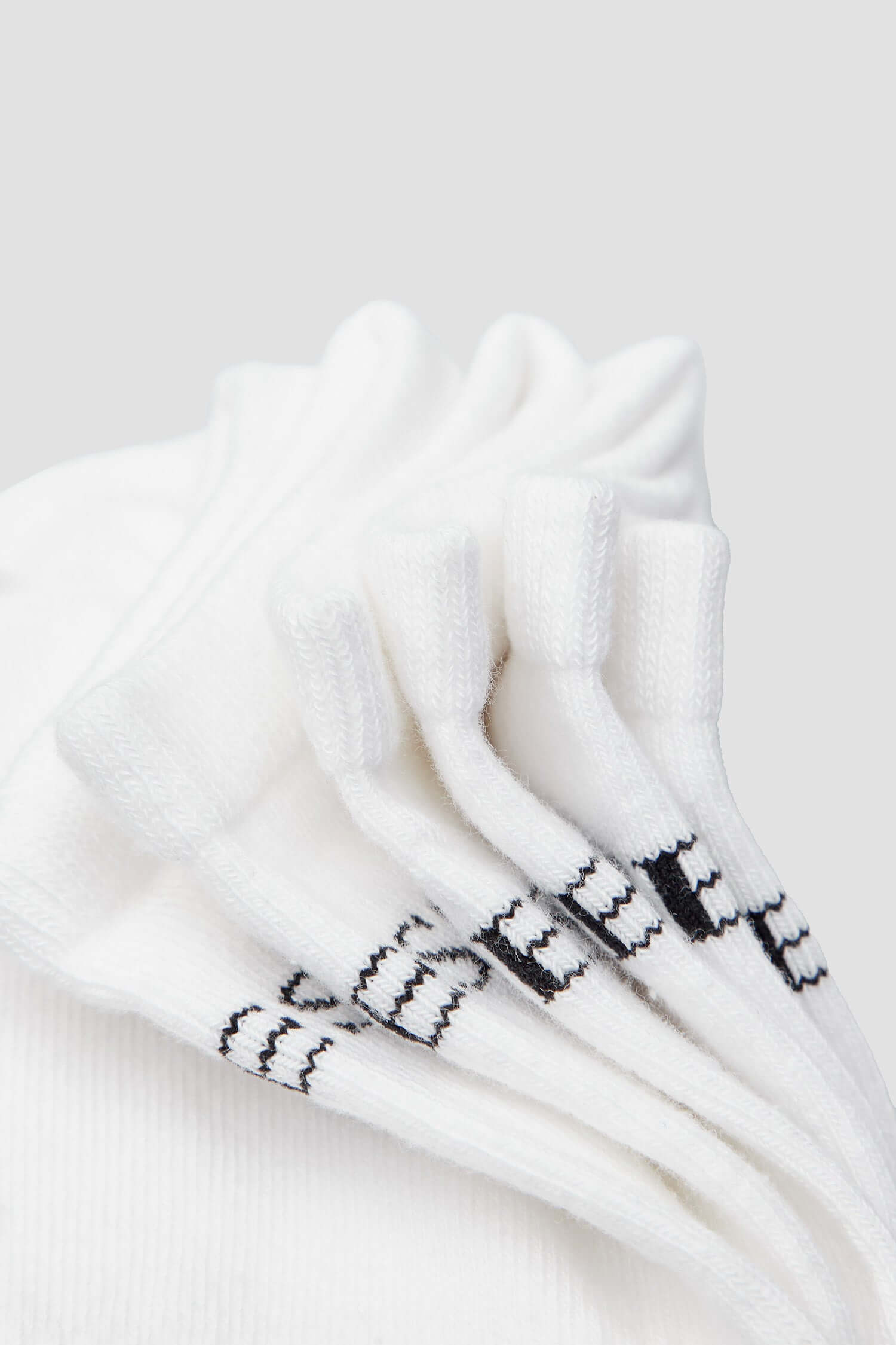 GUESS Sneaker Socks 3 Pack – Low Cut Cotton Blend | Sizes 39/42 & 43/46