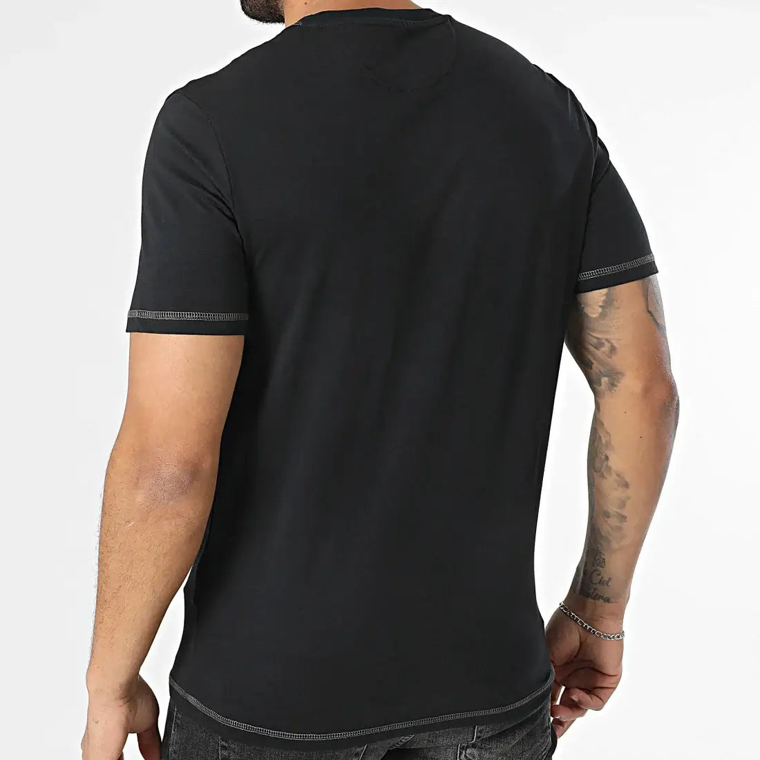 GUESS Organic Cotton T-Shirt Black – Premium Logo Tee