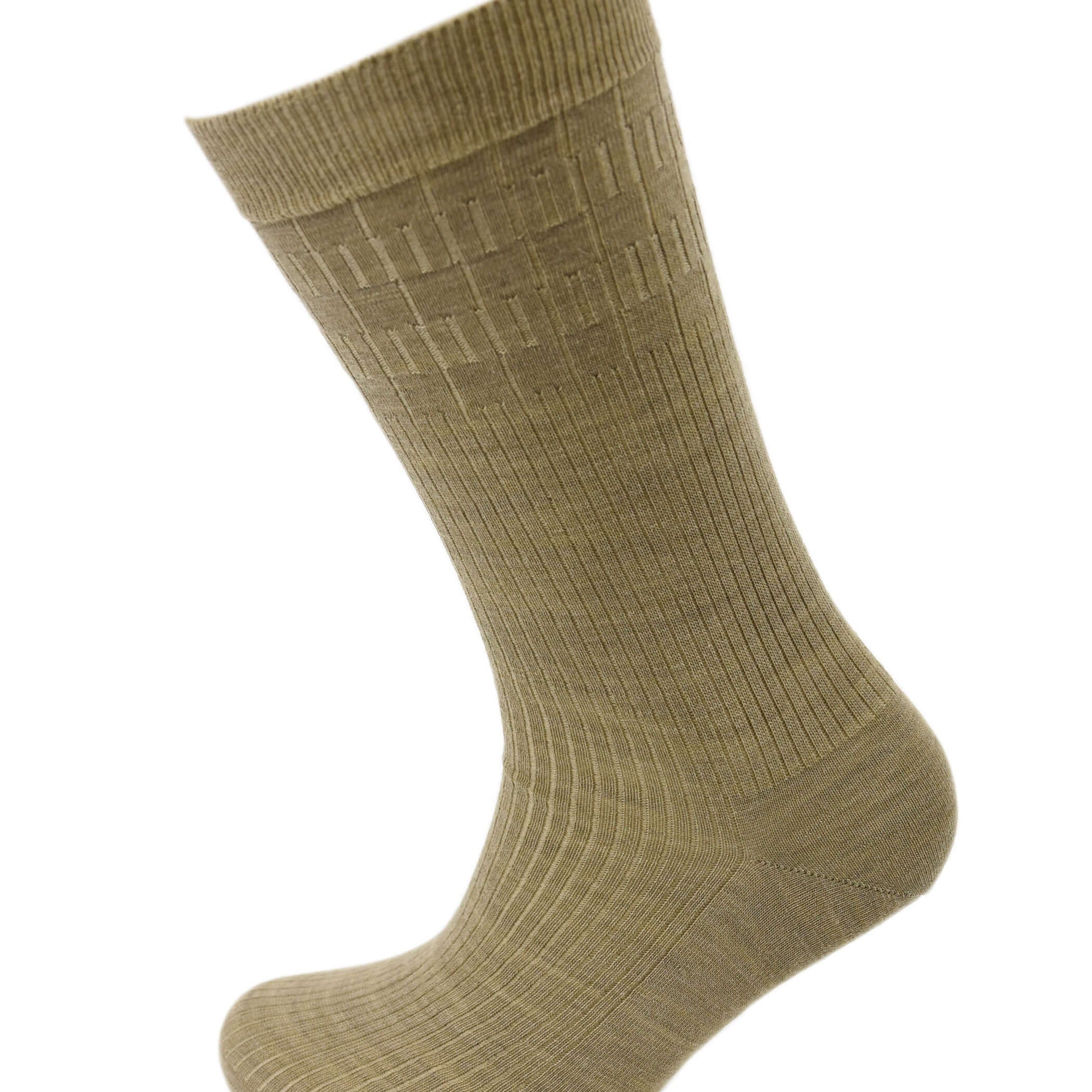 Viyella Mens Softouch Non Elastic Wool Socks With Hand Linked Toe - Fawn