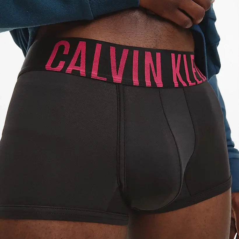 Calvin Klein 2 Pack Low Rise Trunks - Intense Power (Logo with Pink & Black)