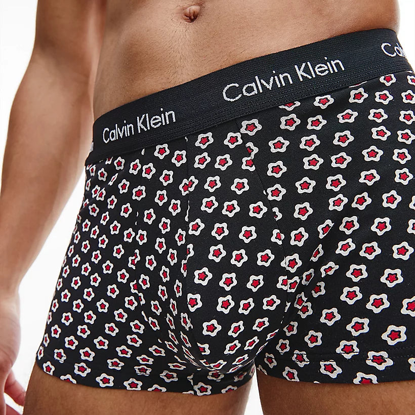 Calvin Klein 3 Pack Low rise Trunks - Cotton Stretch ( Black / Black / Dreamy Star Print )