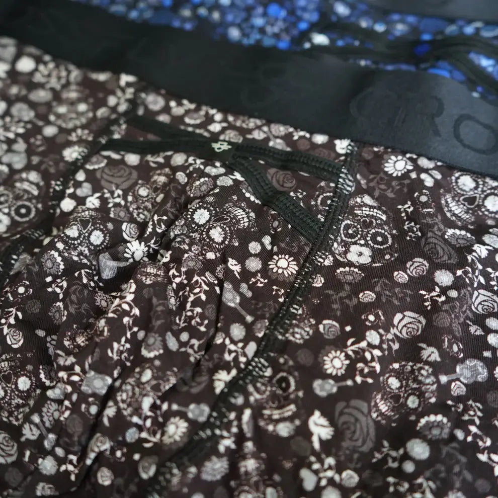 IKON Men’s 6" Boxers – Skulls & Hearts Black | Crossfly Everyday Series