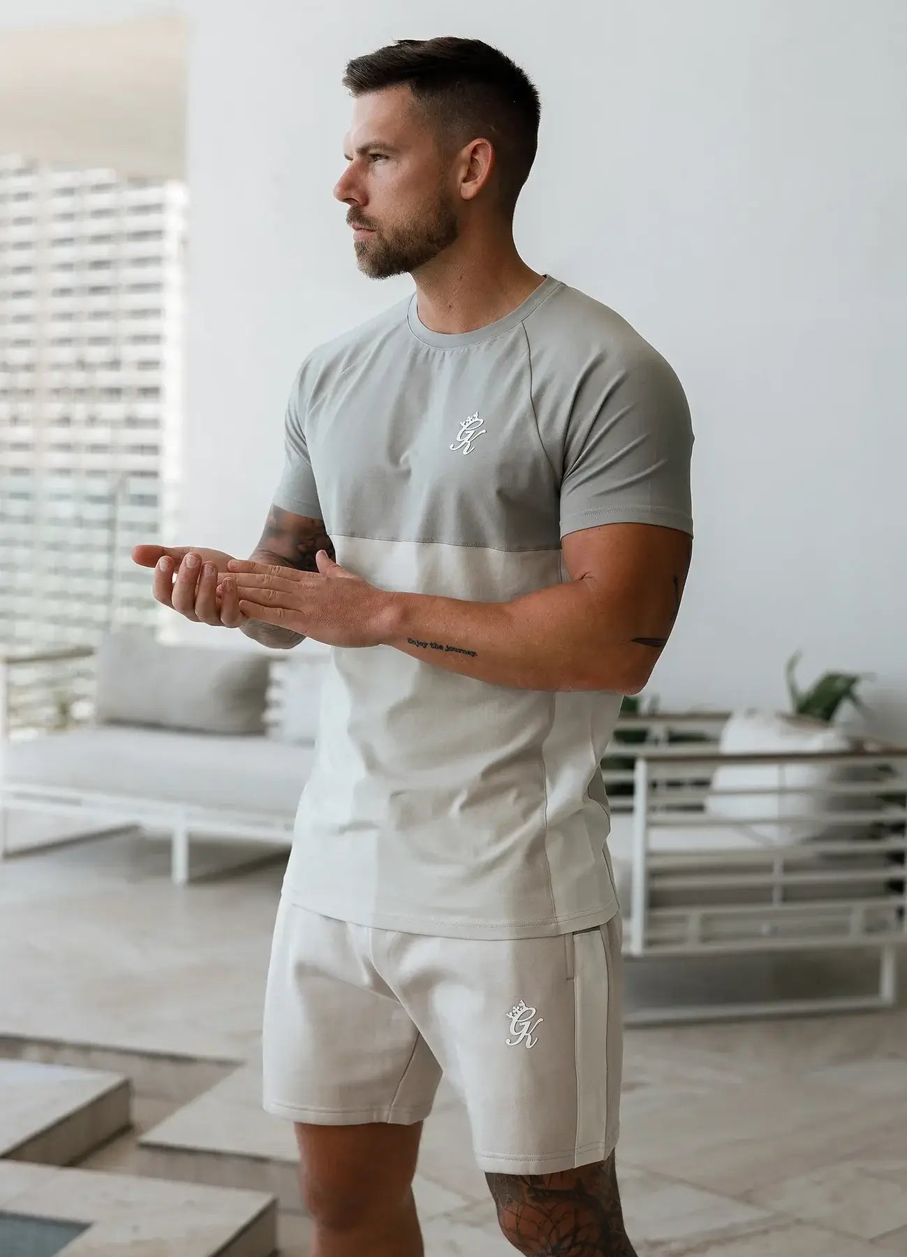 Gym King Contrast Panel Tee - Light Stone/Taupe/White, T-Shirt