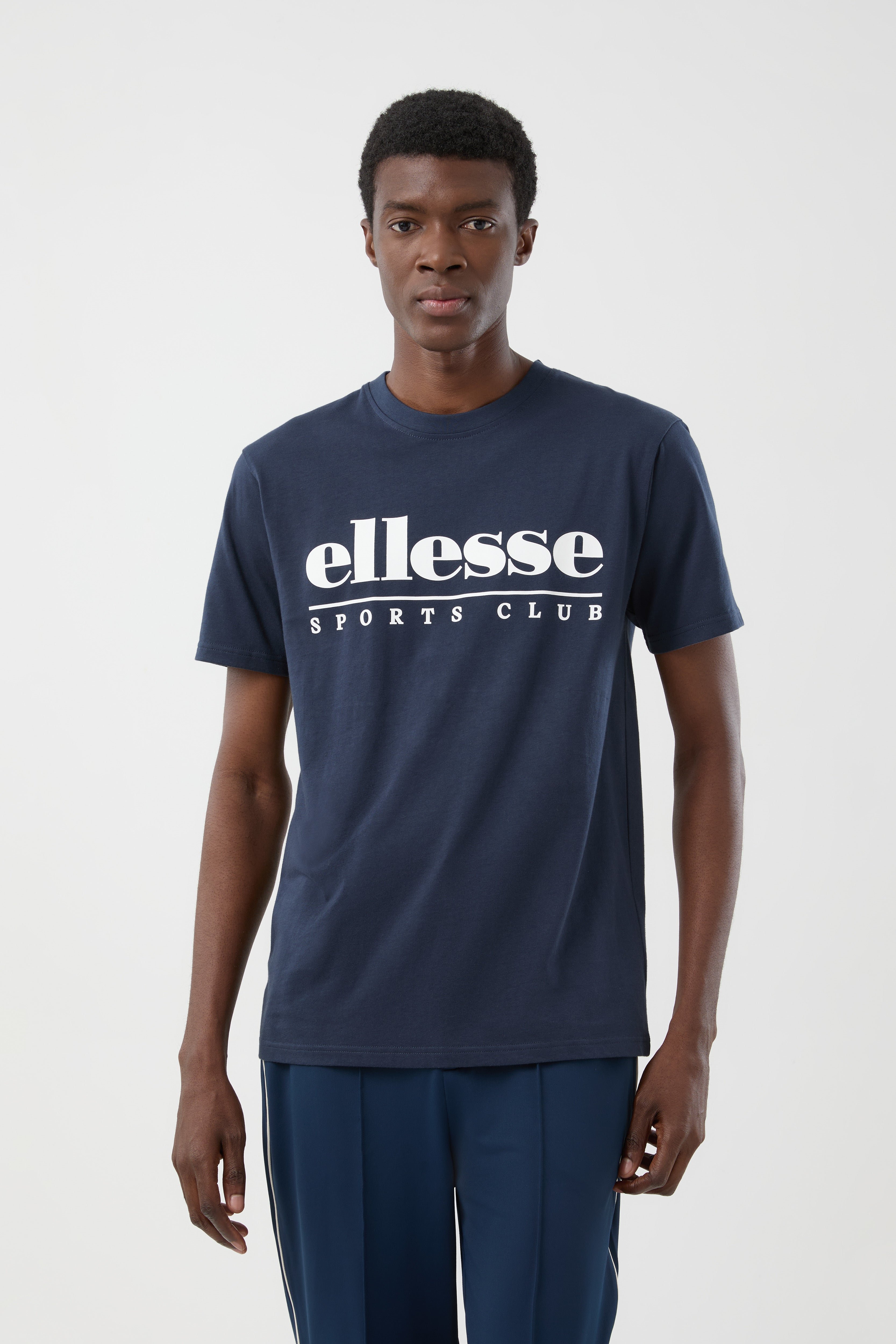 Ellesse Darrochi T-Shirt in Navy – model view