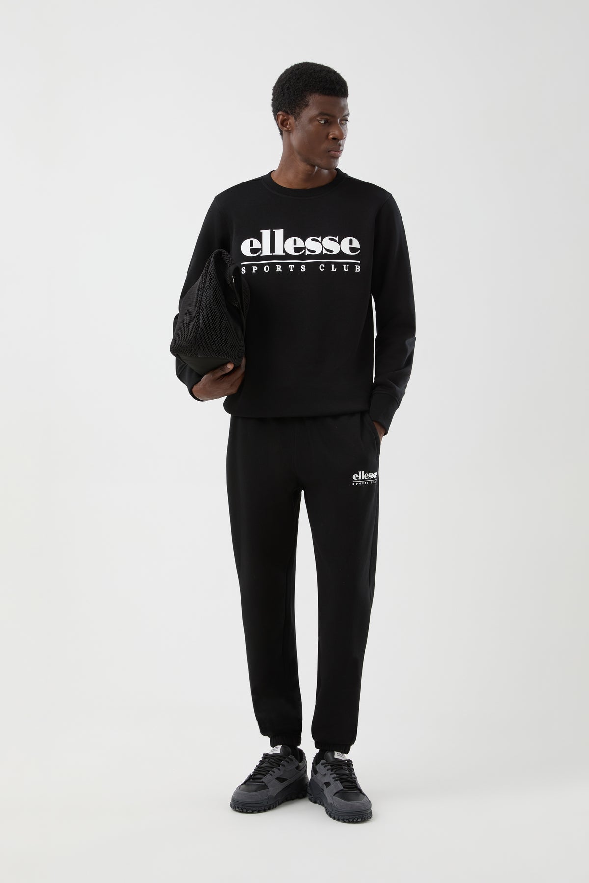 Ellesse Darrochi Sweatshirt in Black – worn view