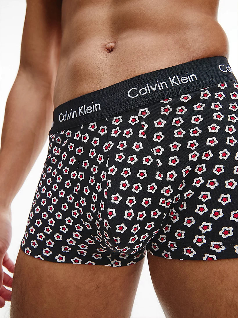 Calvin Klein 3 Pack Low rise Trunks - Cotton Stretch ( Black / Black / Dreamy Star Print )